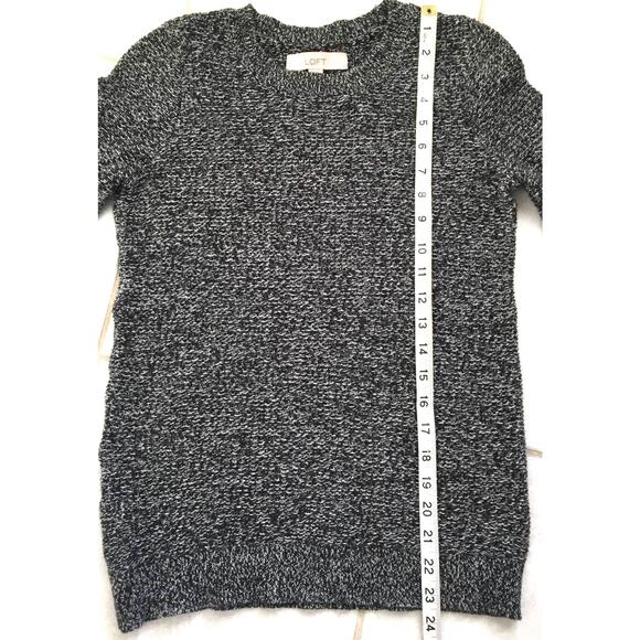 LOFT Size X-Small Sweater‎ Black/White with Buttons on the Cuffs - Picture 4 of 7